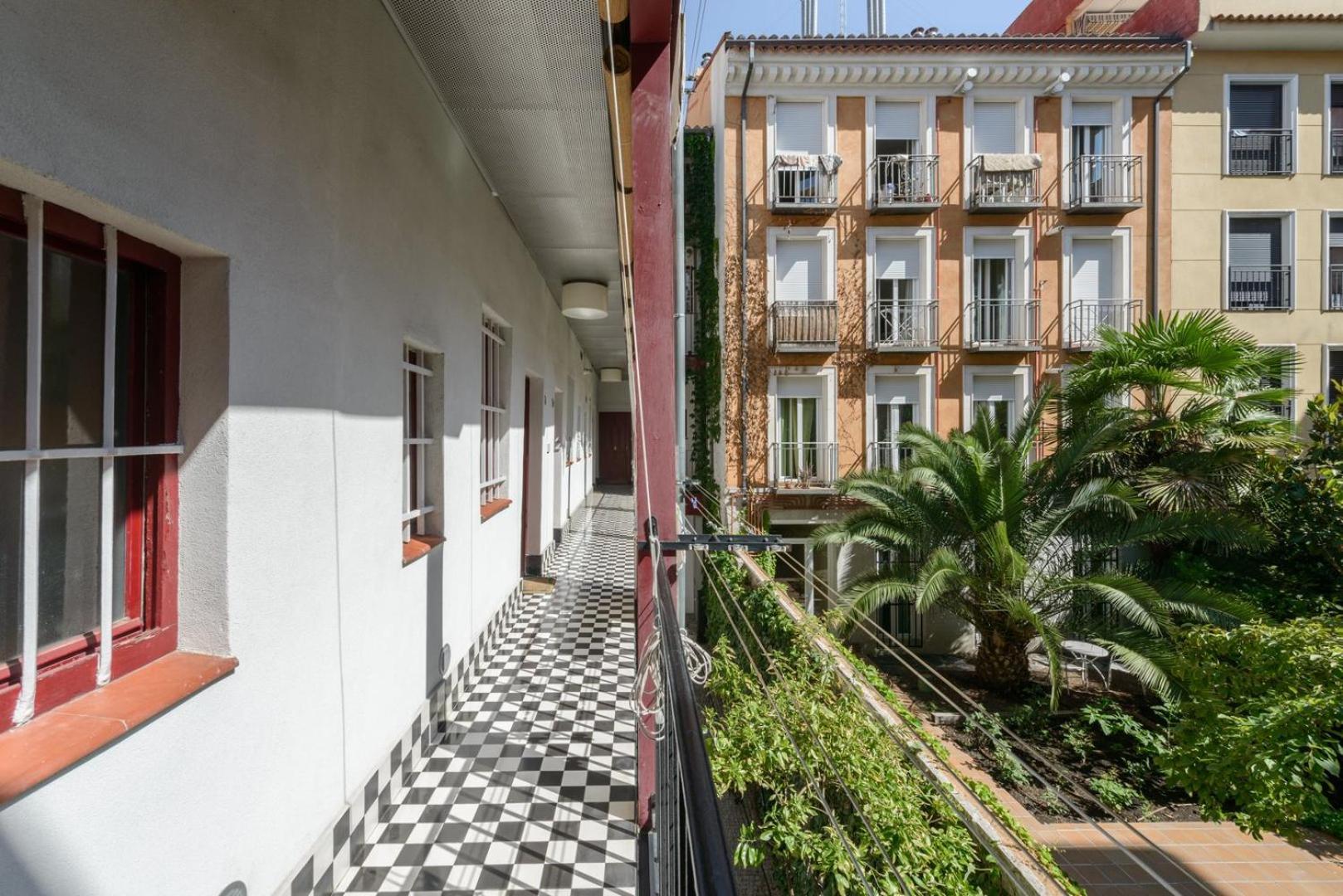 Guestready - Serene Madrid Escape Buitenkant foto